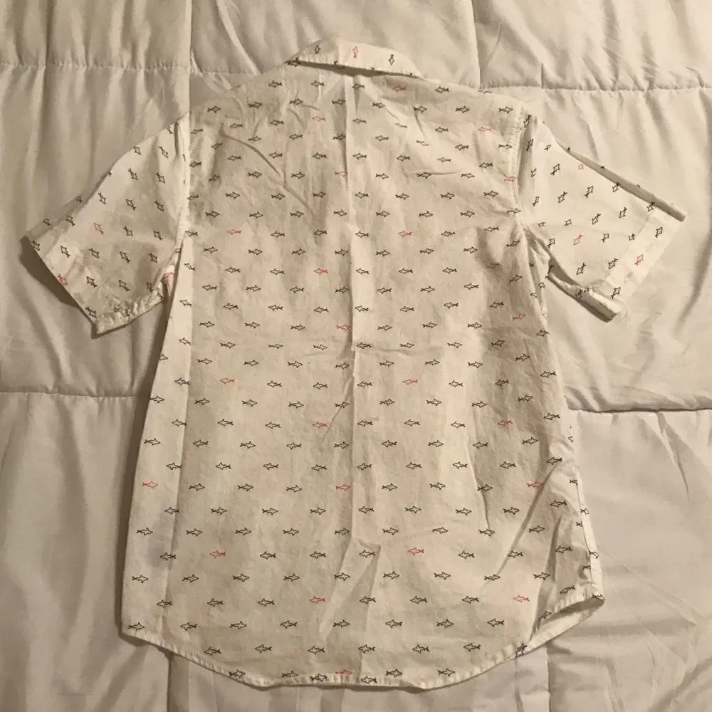 Old Navy Boy’s The Classic Shirt White Sharks All Over Button Down Shirt Sz 8